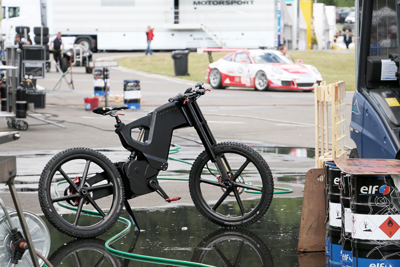 Illustration for article titled What It's Like to Ride This Incredible E-Bike at 40 Miles Per Hour